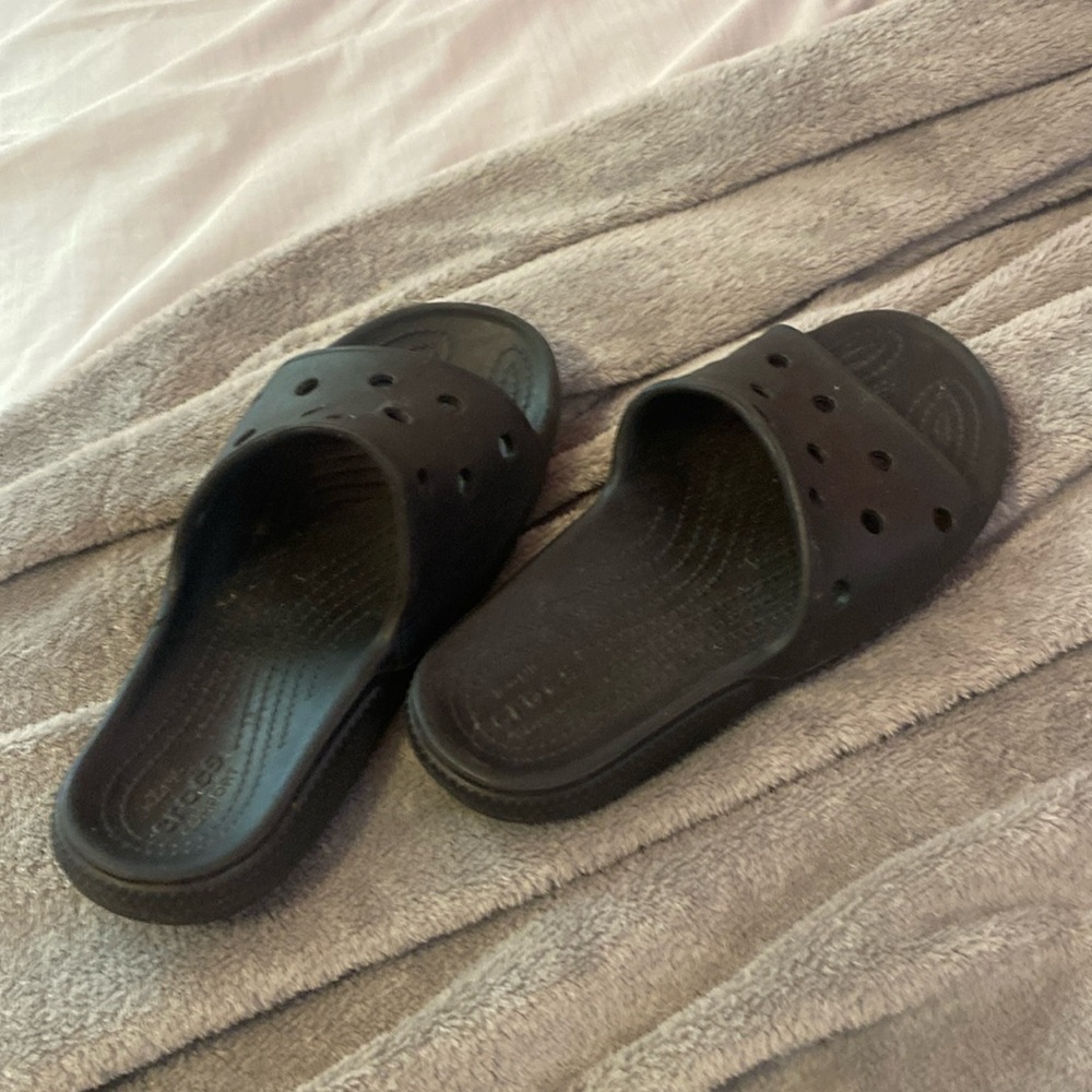 Croc slides